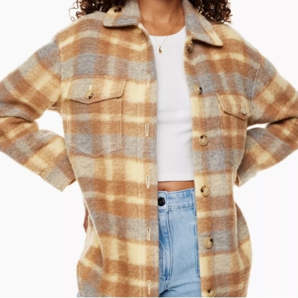 Aritzia Wilfred Free The Ganna Shirt Jacket in Yellow Plaid